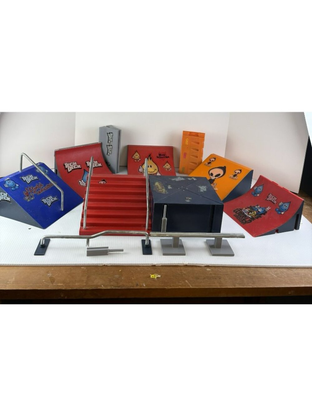 Tech Deck World Industries Skate Park Lot 5 Ramps Stair Set Rails Grind Bar Y2K